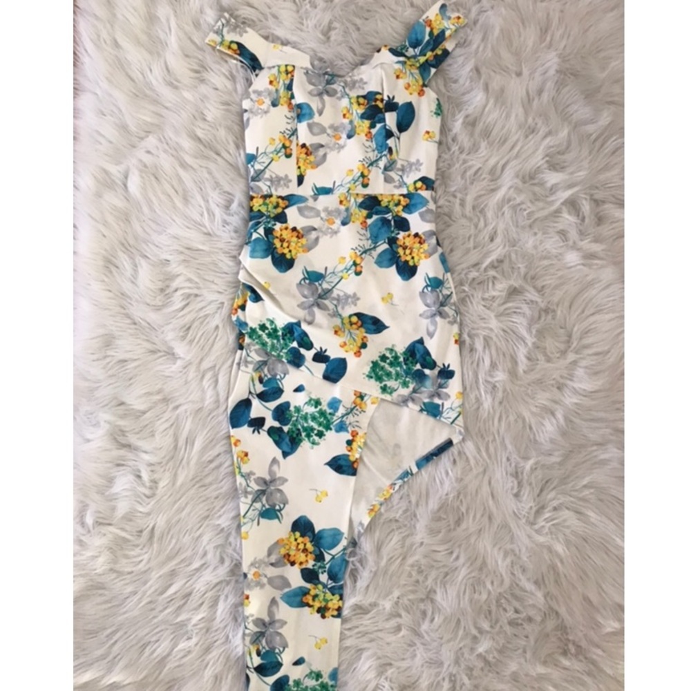 ASYMETTRICAL FLORAL DRESS